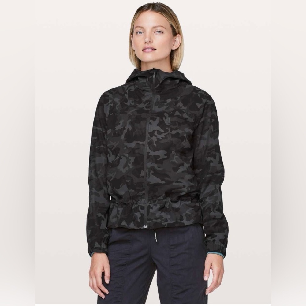 Lululemon Pack It Up Jacket
Incognito Camo Multi Grey